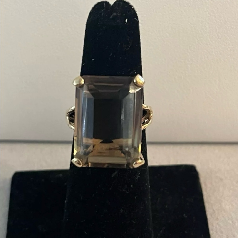 SOLD Vintage 10k Yellow Gold ring